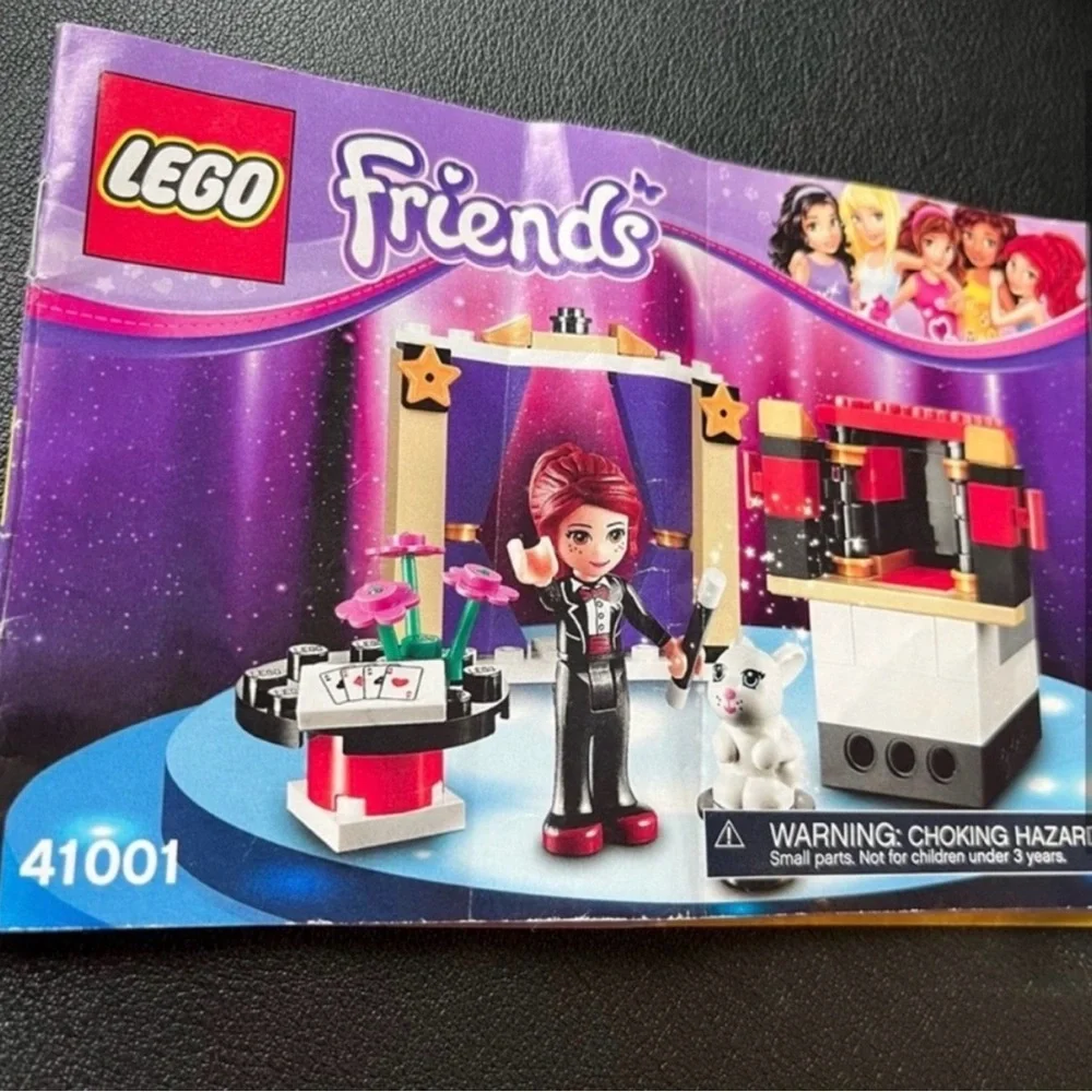 LEGO Friends Set 41001 - MIA'S Magic Tricks with Instructions No Box